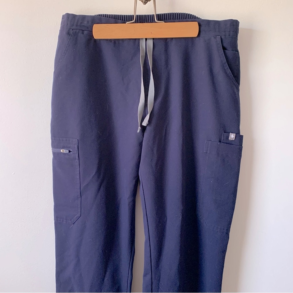 Figs navy blue scrubs size M